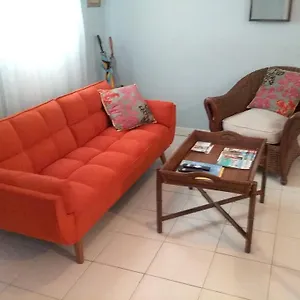 Lynn's Cozy Apartment